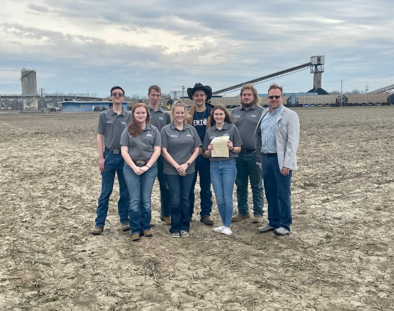Ports of Indiana donates land to Mount Vernon FFA to help students grow